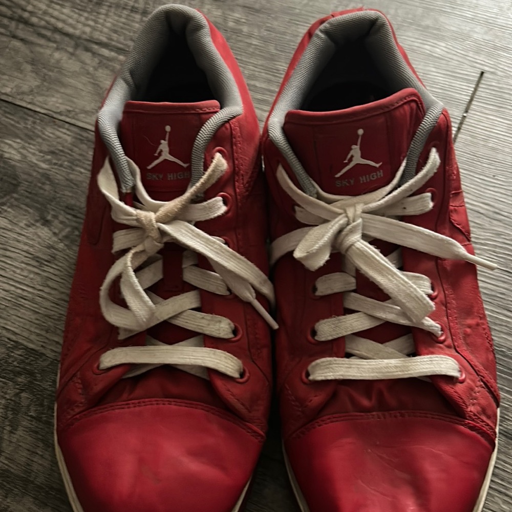 Jordan Sky-high Low Red used. Size 10.5